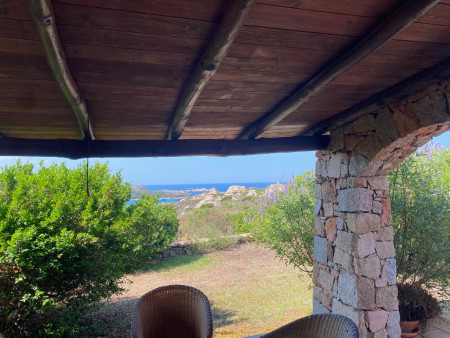 Villetta al Piras con vista su Spalmatore